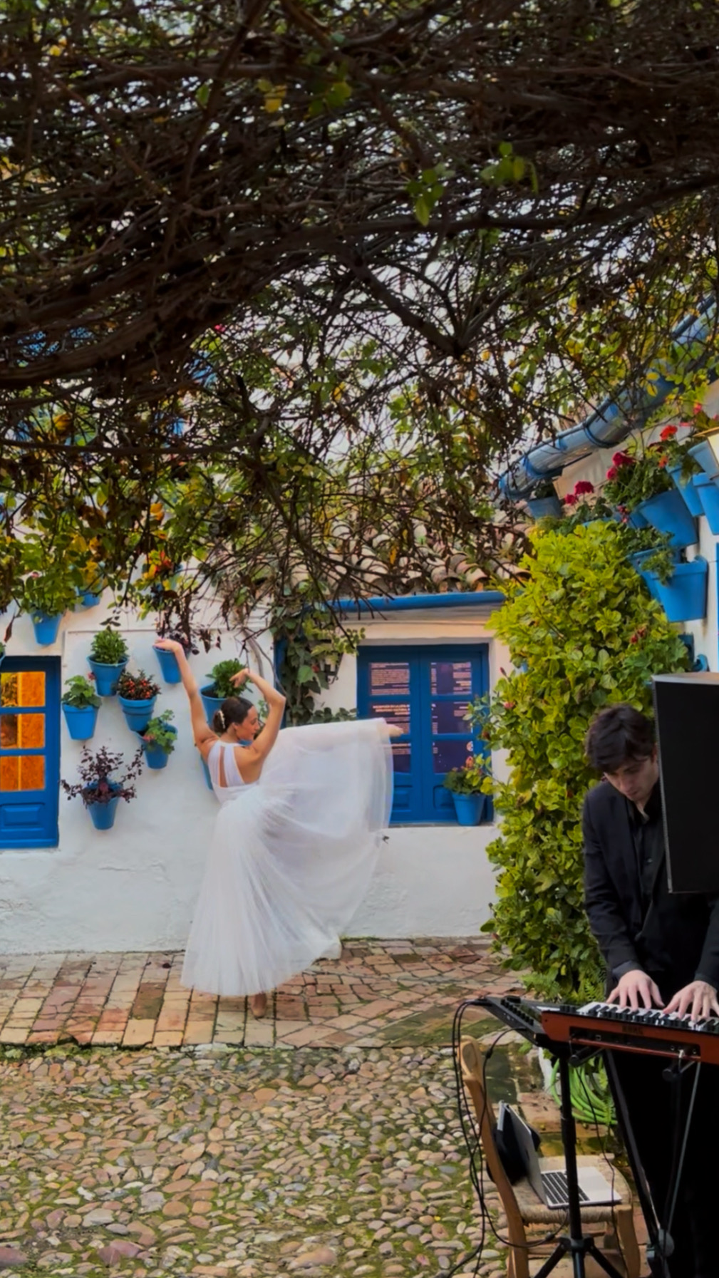 D99A5E38-D6BB-4C7F-835B-59CFB145FDEE